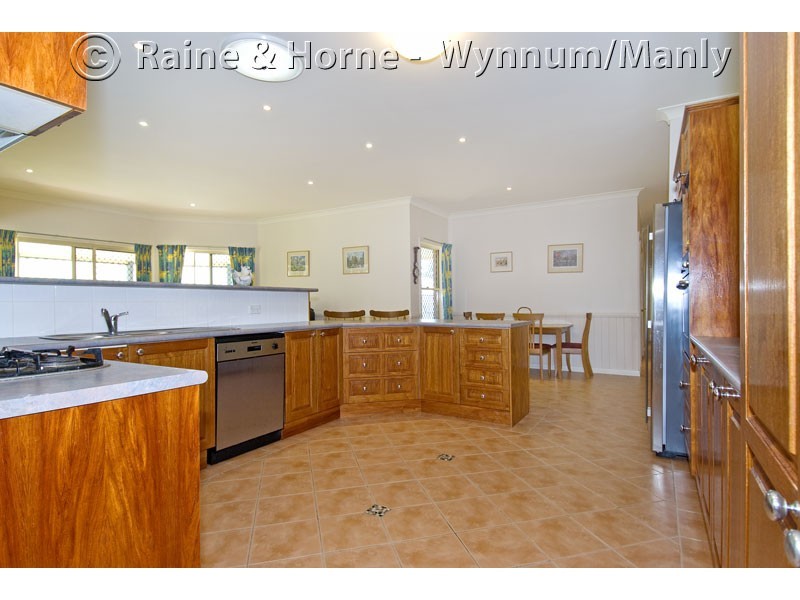 124 Petersen Street, Wynnum QLD 4178