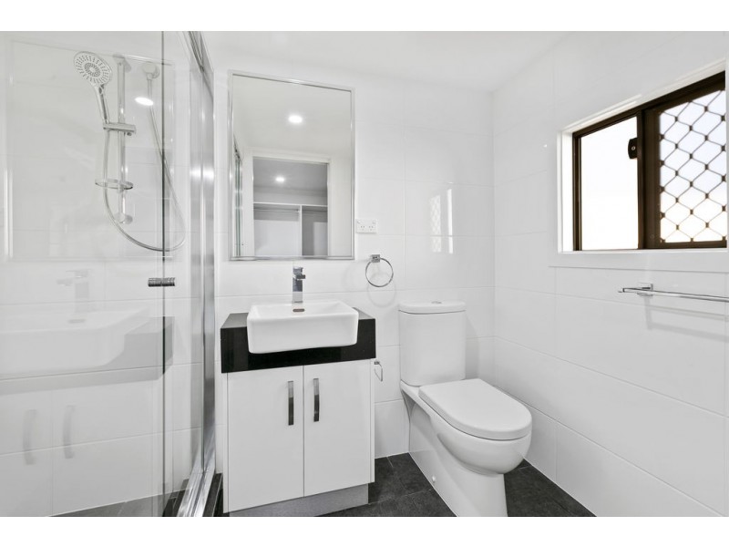 58 ROSENEATH PARADE, Wynnum West QLD 4178