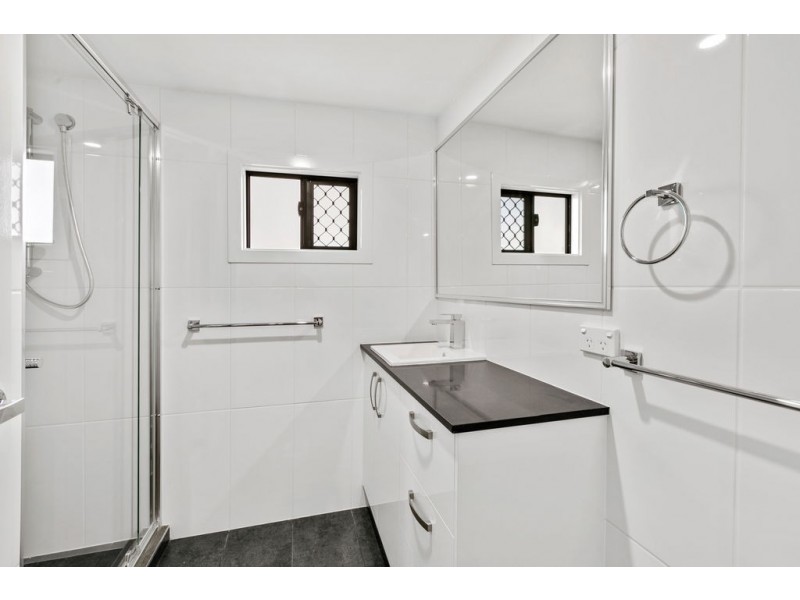 58 ROSENEATH PARADE, Wynnum West QLD 4178