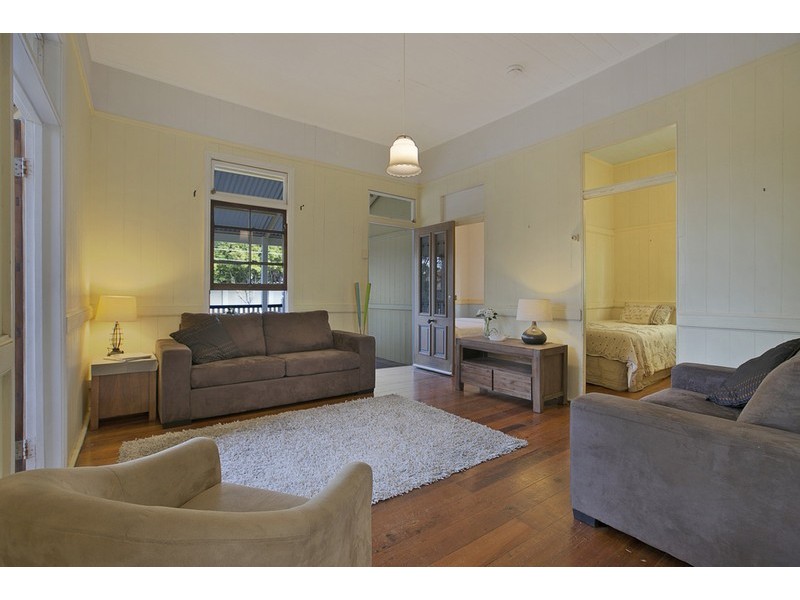 15 CALDWELL STREET, Manly West QLD 4179