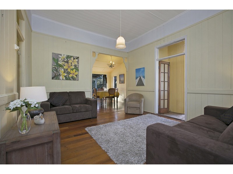 15 CALDWELL STREET, Manly West QLD 4179