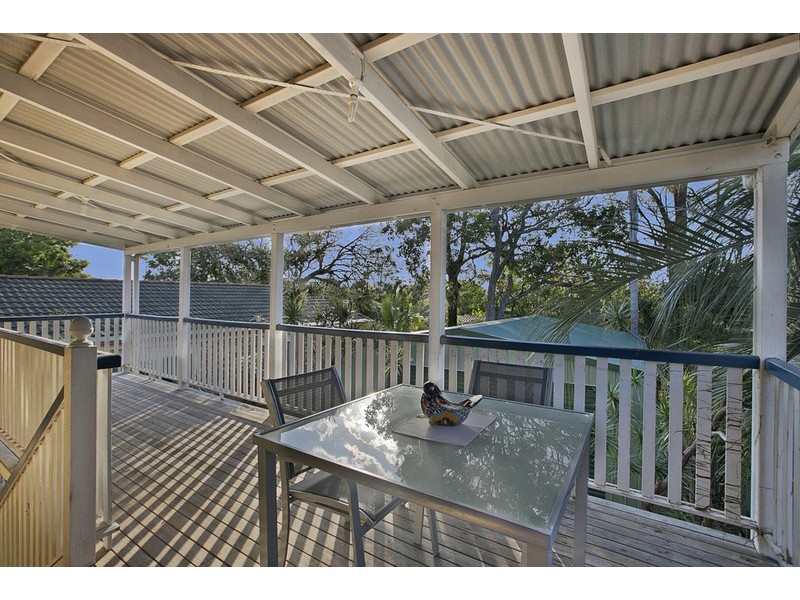 15 CALDWELL STREET, Manly West QLD 4179