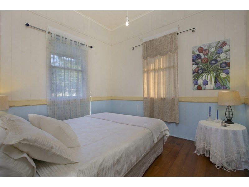15 CALDWELL STREET, Manly West QLD 4179