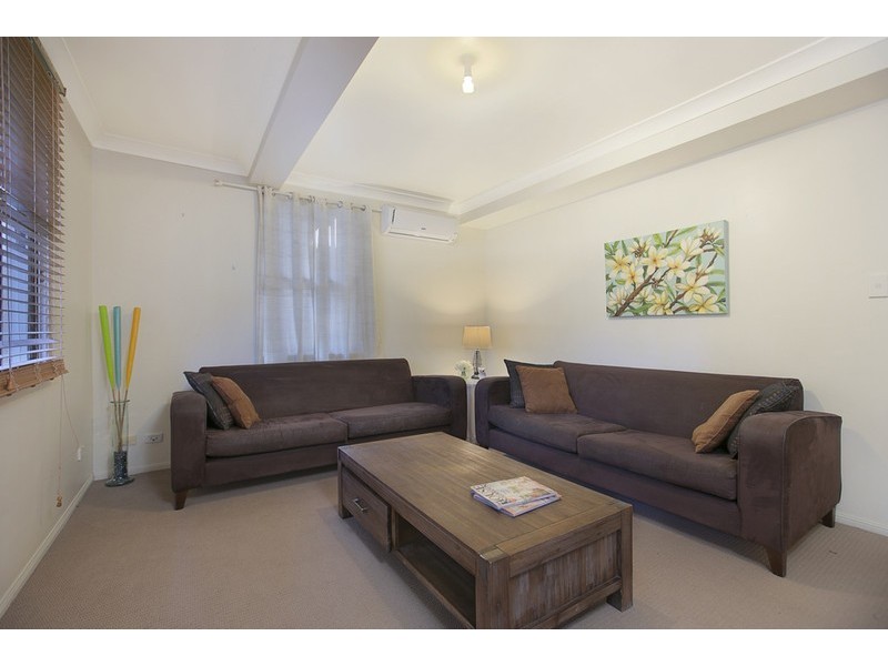15 CALDWELL STREET, Manly West QLD 4179
