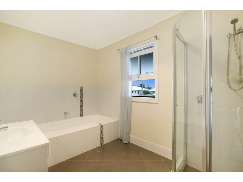 74B Glenora Street, Wynnum QLD 4178