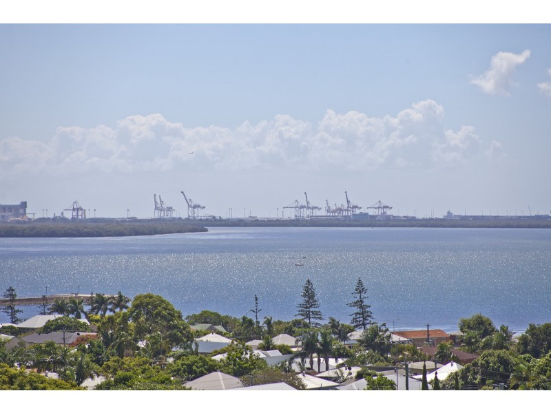 83 (79) Melville Terrace, Manly QLD 4179