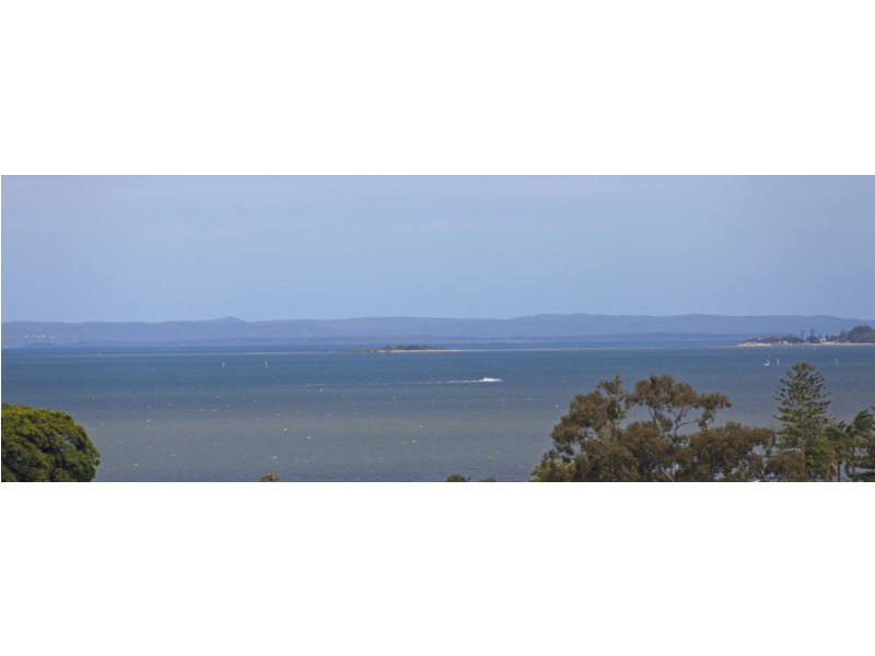 83 (79) Melville Terrace, Manly QLD 4179