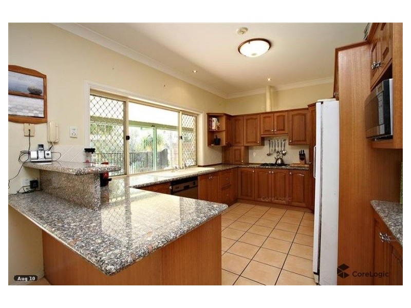 308 LONDON ROAD, Belmont QLD 4153