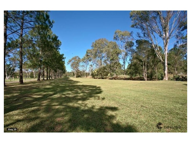 308 LONDON ROAD, Belmont QLD 4153