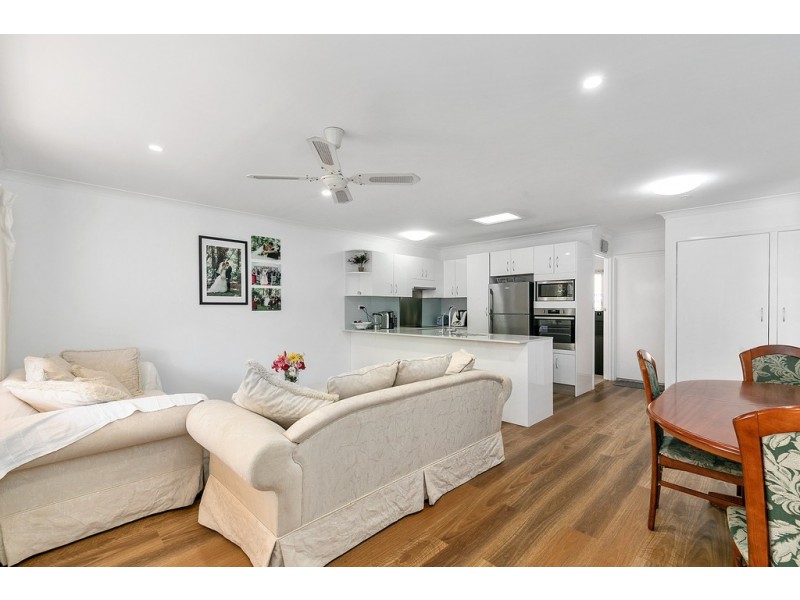 2 / 59 EMSWORTH STREET, Wynnum QLD 4178