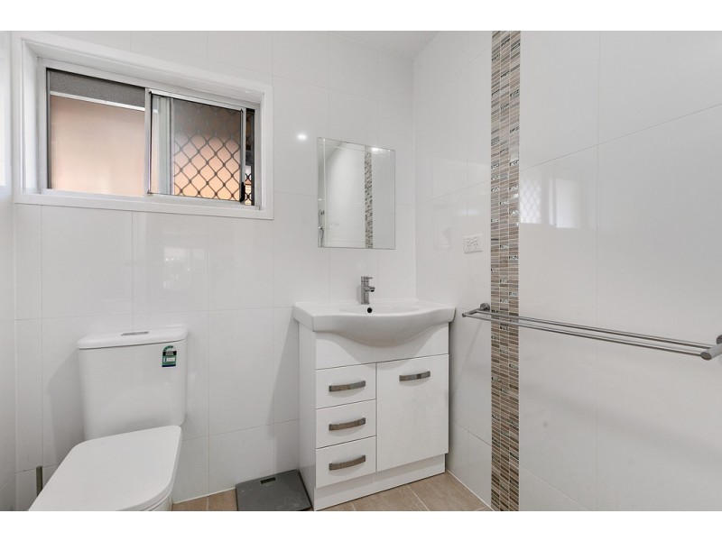 2 / 59 EMSWORTH STREET, Wynnum QLD 4178