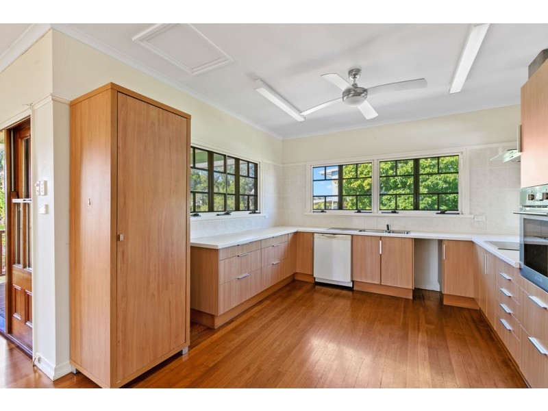 865 ESPLANADE, Lota QLD 4179