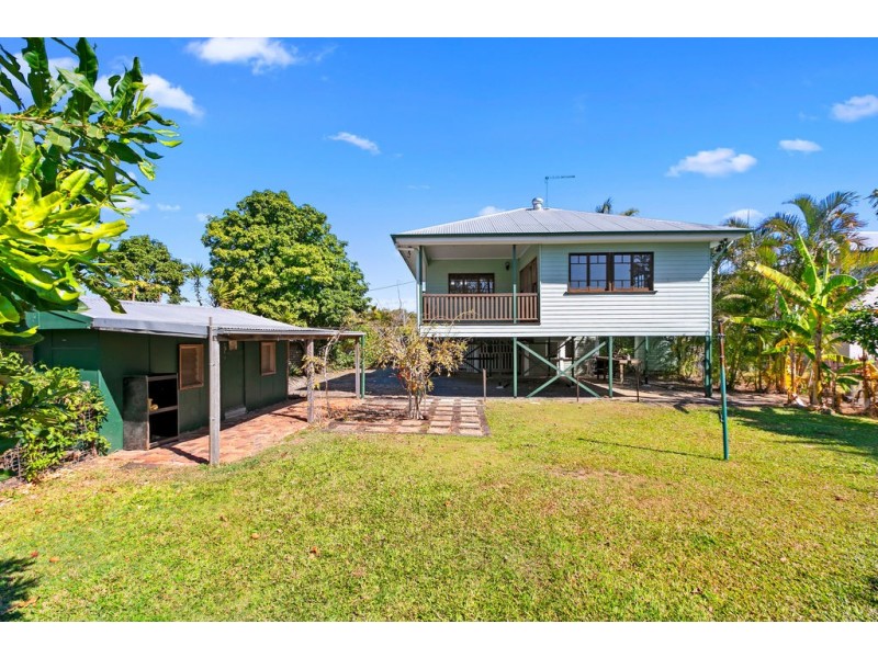 865 ESPLANADE, Lota QLD 4179