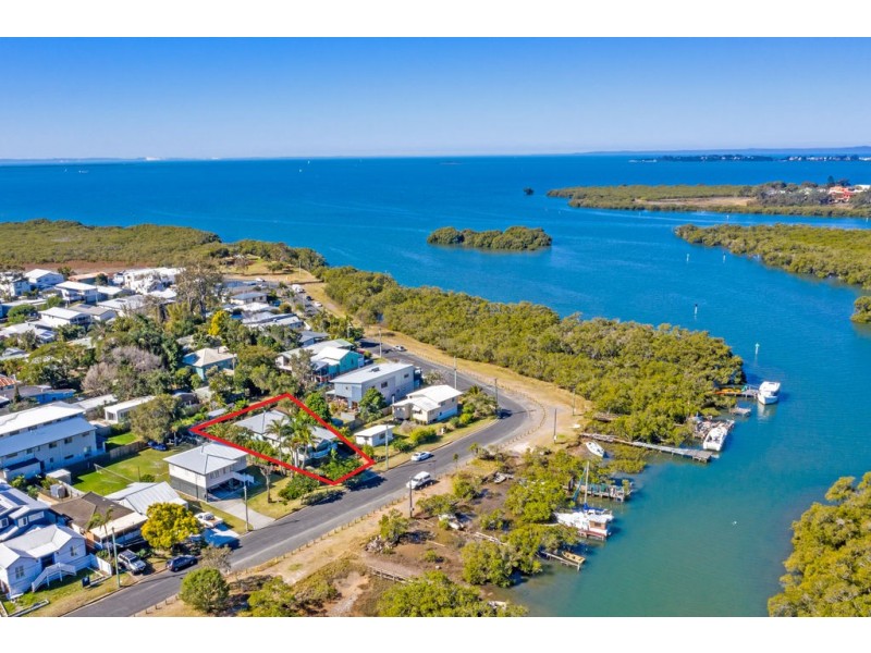 865 ESPLANADE, Lota QLD 4179