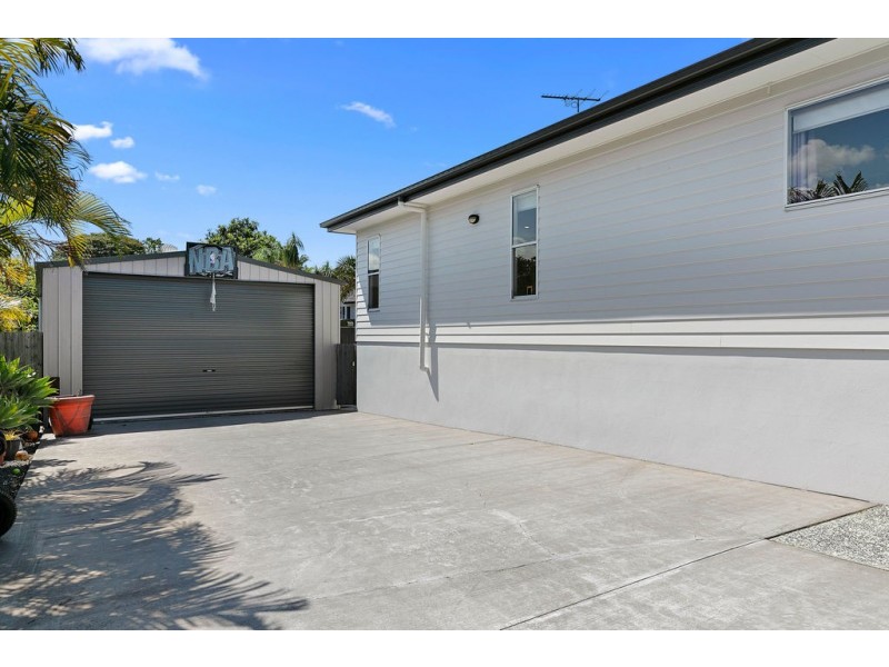 27 PARRAMATTA STREET, Manly QLD 4179