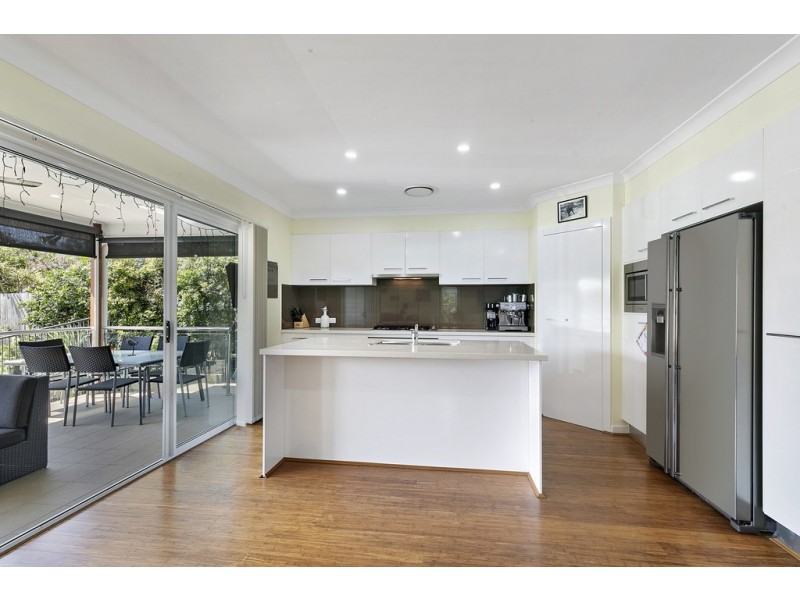 27 PARRAMATTA STREET, Manly QLD 4179