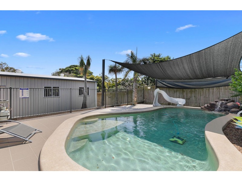 27 PARRAMATTA STREET, Manly QLD 4179