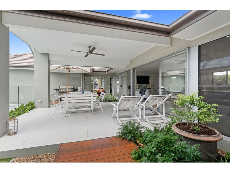75 WATERVALE PARADE, Wakerley QLD 4154