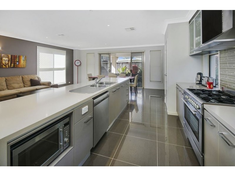 5 TERRALDON CIRCUIT, Gumdale QLD 4154