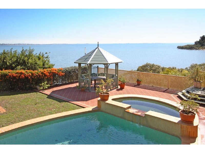 150 Main Road, Wellington Point QLD 4160