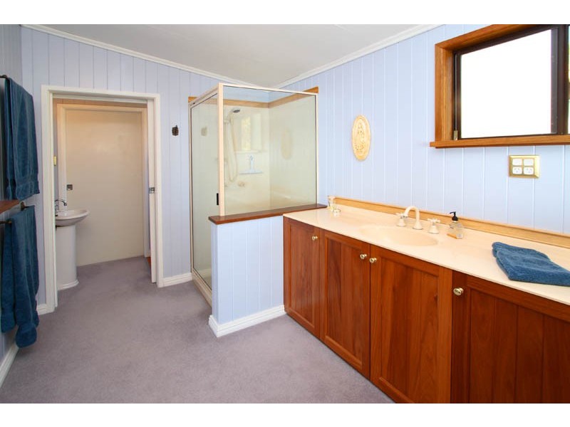150 Main Road, Wellington Point QLD 4160