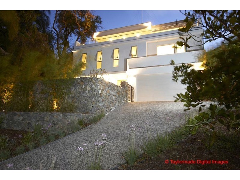 575 Royal Esplanade, Manly QLD 4179