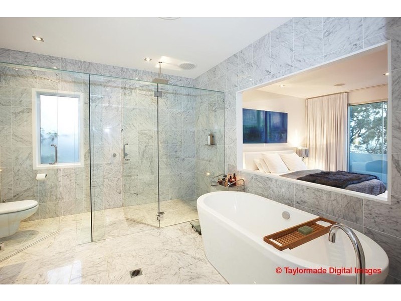 575 Royal Esplanade, Manly QLD 4179