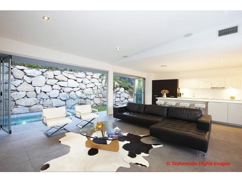 575 Royal Esplanade, Manly QLD 4179