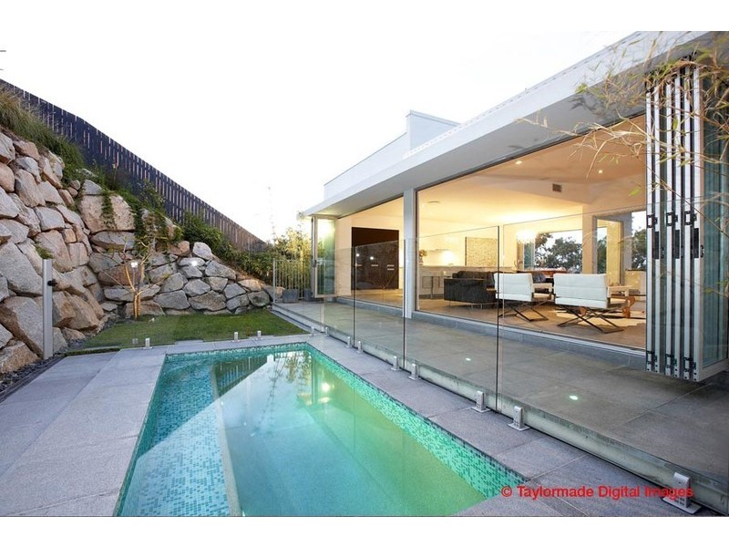 575 Royal Esplanade, Manly QLD 4179