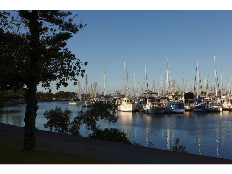 575 Royal Esplanade, Manly QLD 4179