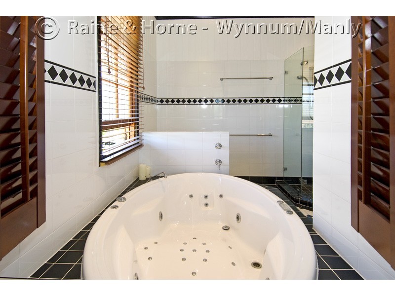 51 Coreen Street, Wynnum QLD 4178