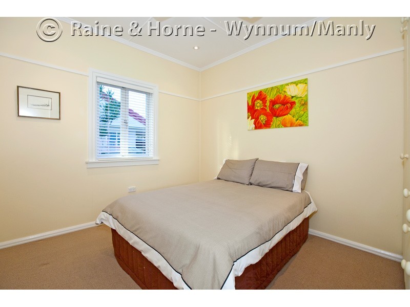 24 Duncan Street, Wynnum QLD 4178