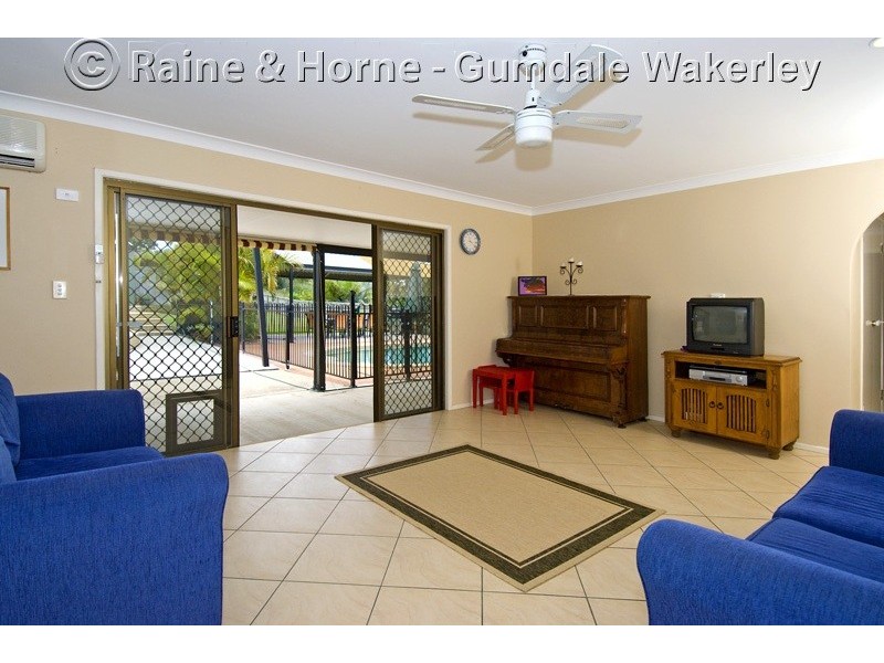 35 Suprano Place, Wakerley QLD 4154