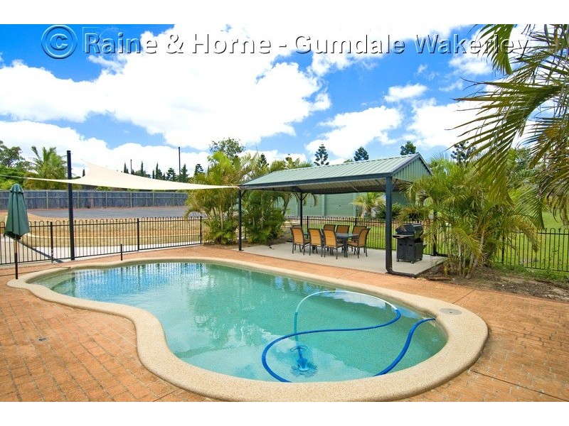 35 Suprano Place, Wakerley QLD 4154