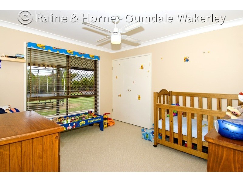 35 Suprano Place, Wakerley QLD 4154