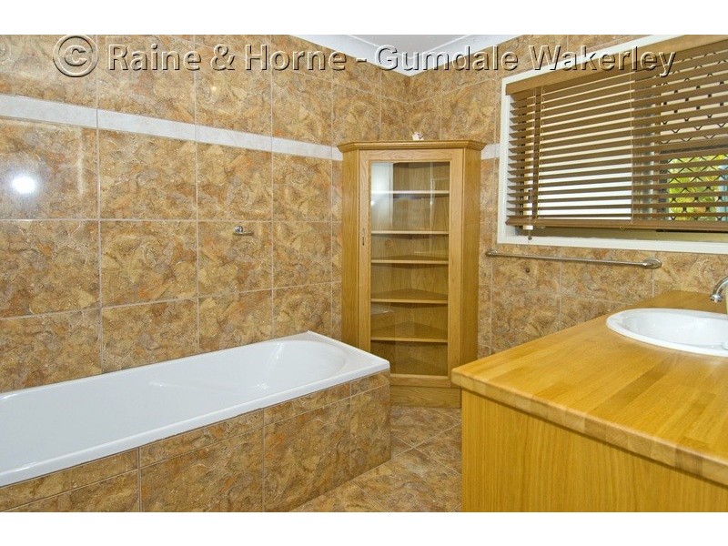 35 Suprano Place, Wakerley QLD 4154