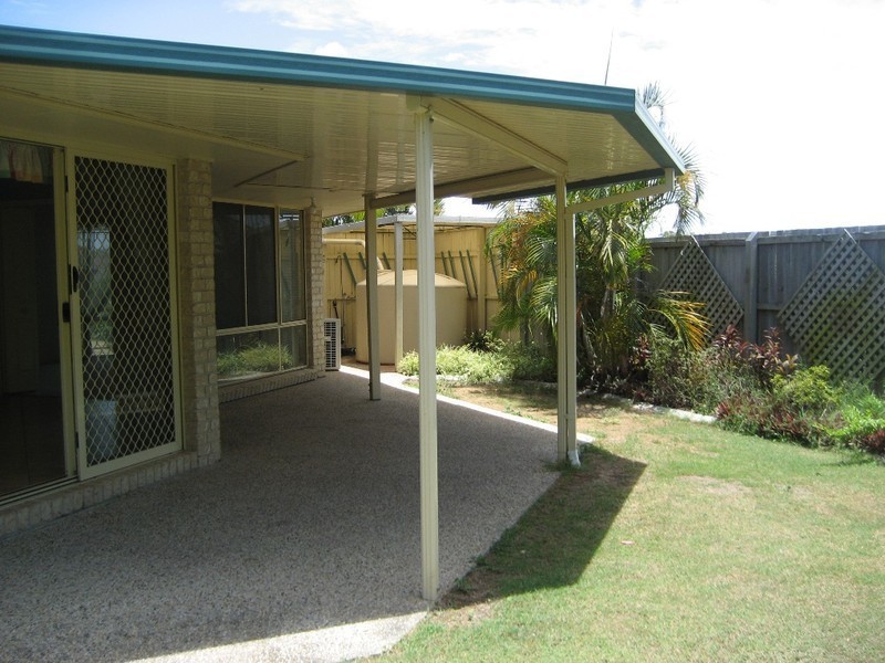 2 Murdock Pl, Wakerley QLD 4154