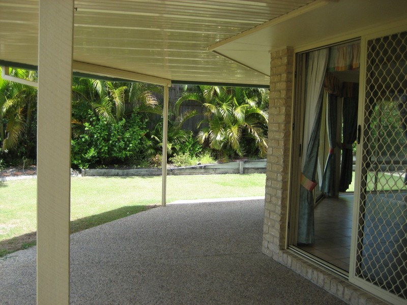 2 Murdock Pl, Wakerley QLD 4154