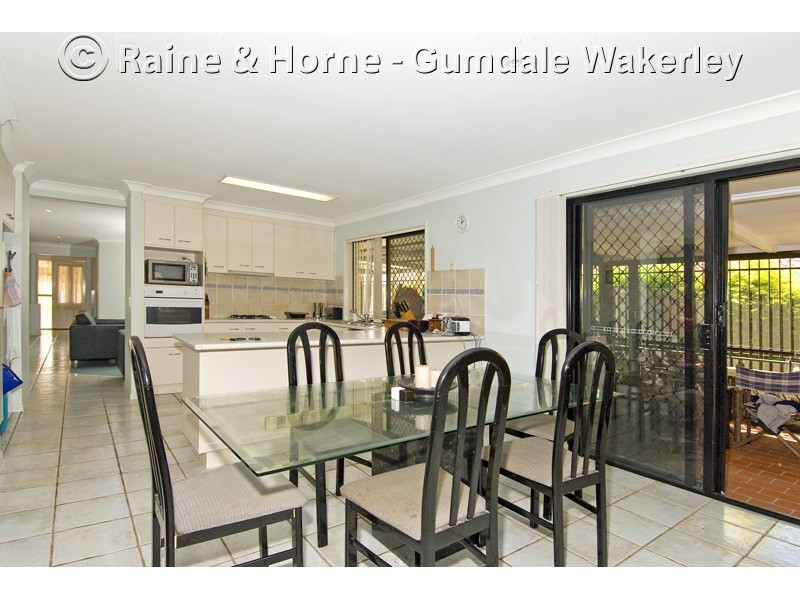 10 Murdock Place, Wakerley QLD 4154