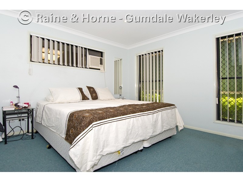 10 Murdock Place, Wakerley QLD 4154