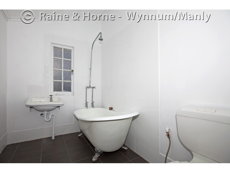 7 Charlotte Street, Wynnum QLD 4178