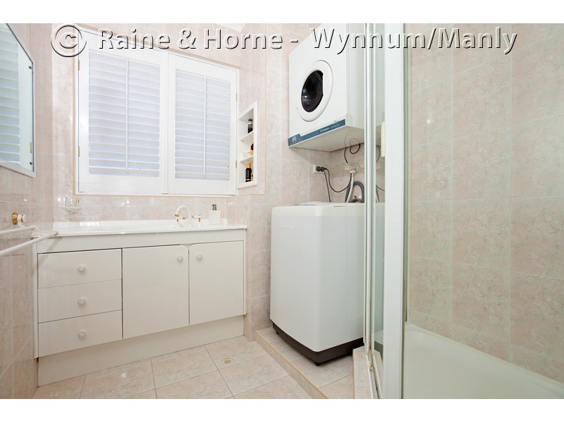 5/427 ESPLANADE, Manly QLD 4179