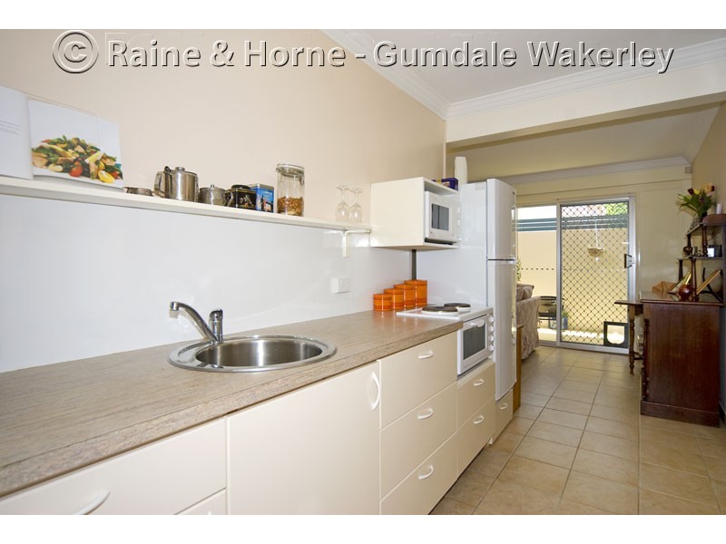 86 Kingsley Terrace, Manly QLD 4179