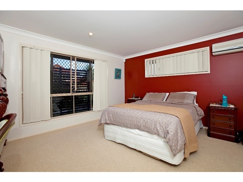 24 Willis St, Wakerley QLD 4154