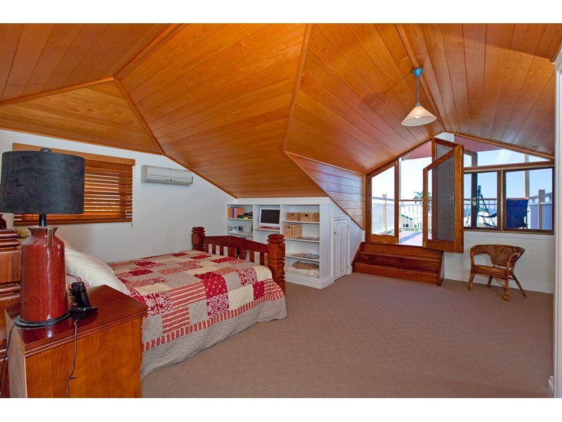 58 Boswell Terrace, Wynnum QLD 4178