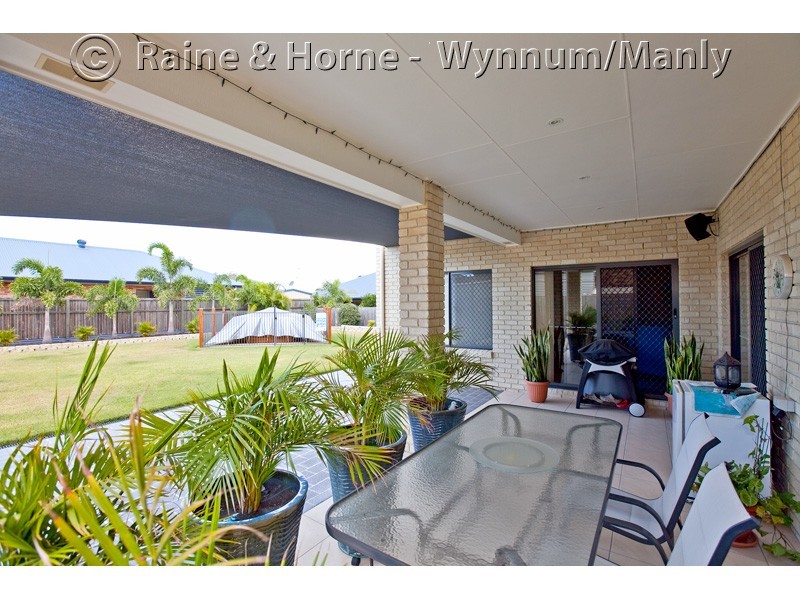 55 Gordon Cres, Wakerley QLD 4154