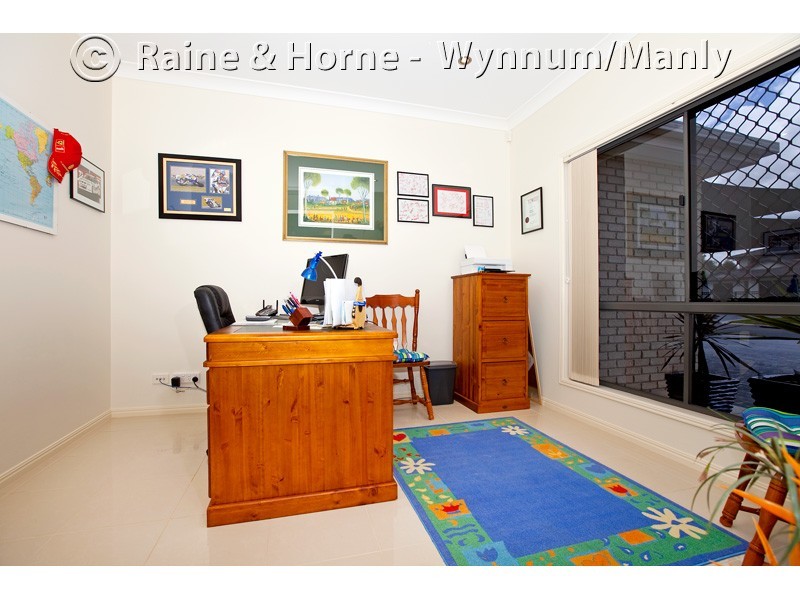 55 Gordon Cres, Wakerley QLD 4154