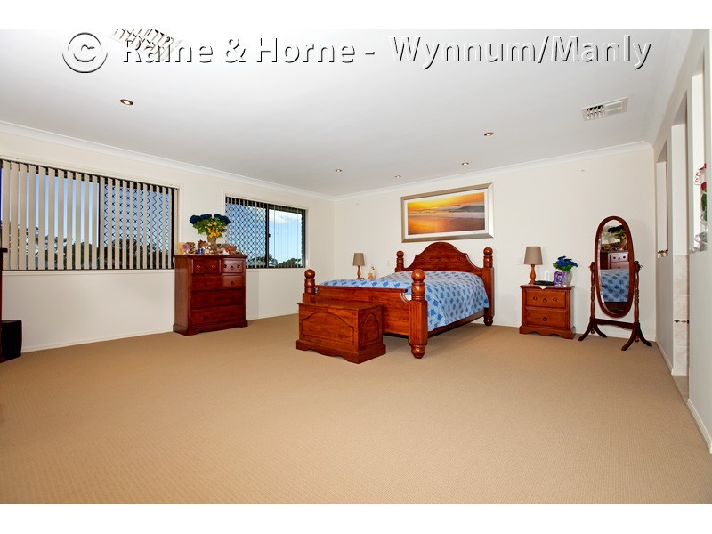 55 Gordon Cres, Wakerley QLD 4154