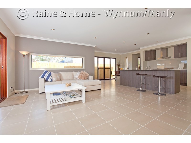 16 Feathertail Place, Wakerley QLD 4154