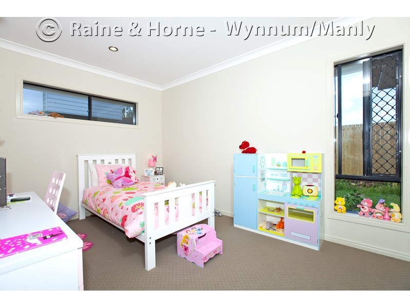 16 Feathertail Place, Wakerley QLD 4154